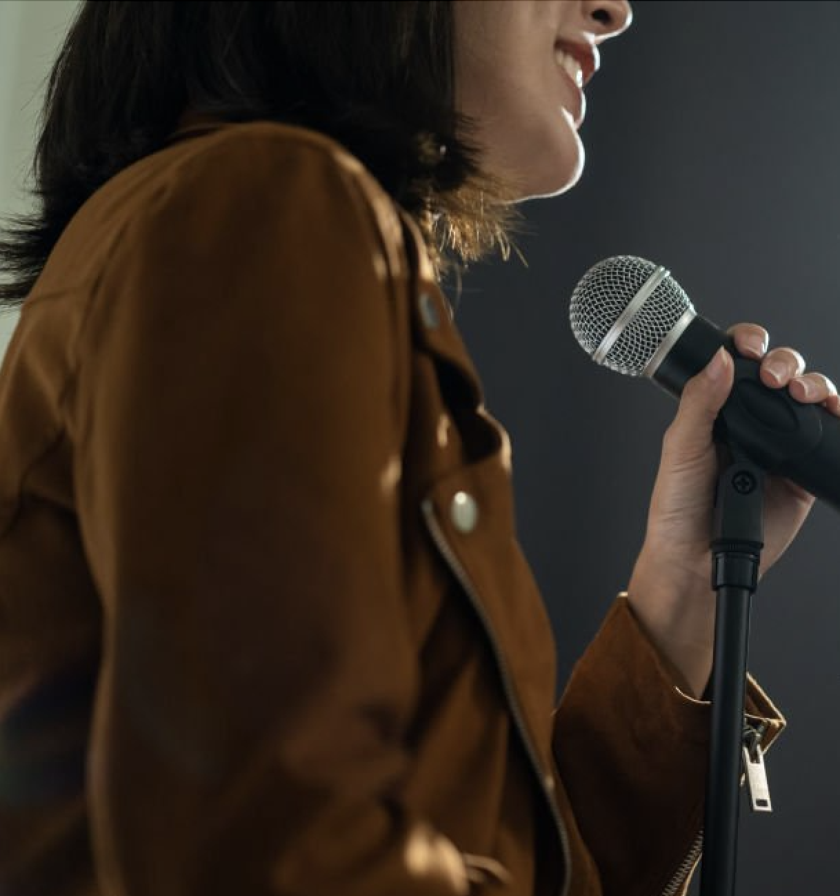 event copywriting tips to sell out your in-person business event